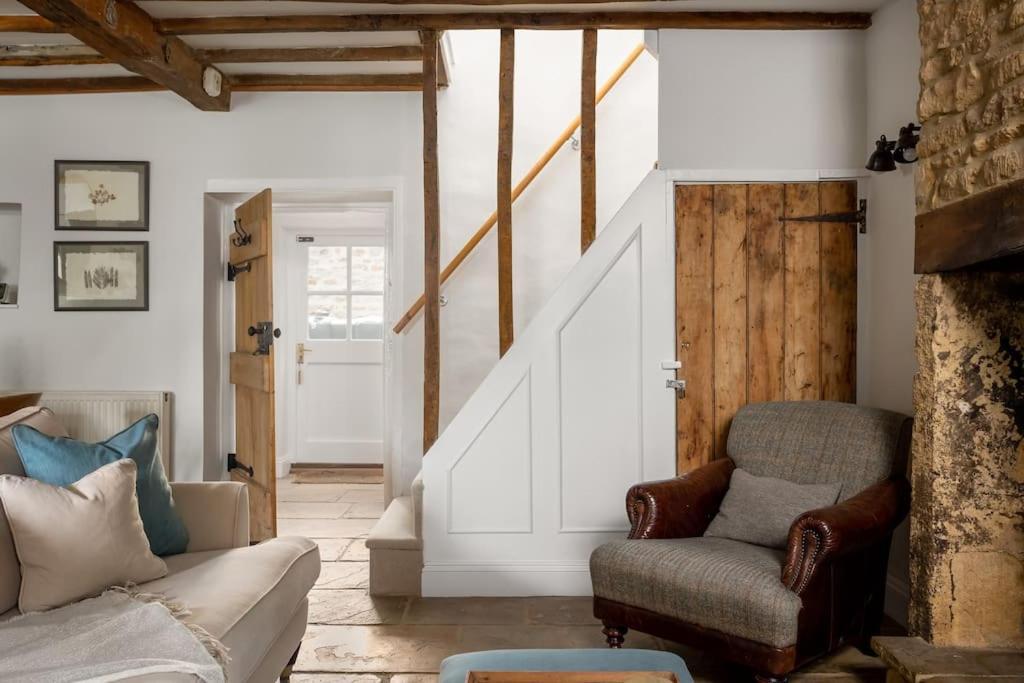 Charming 17Th Century Cotswold Cottage Adlestrop المظهر الخارجي الصورة