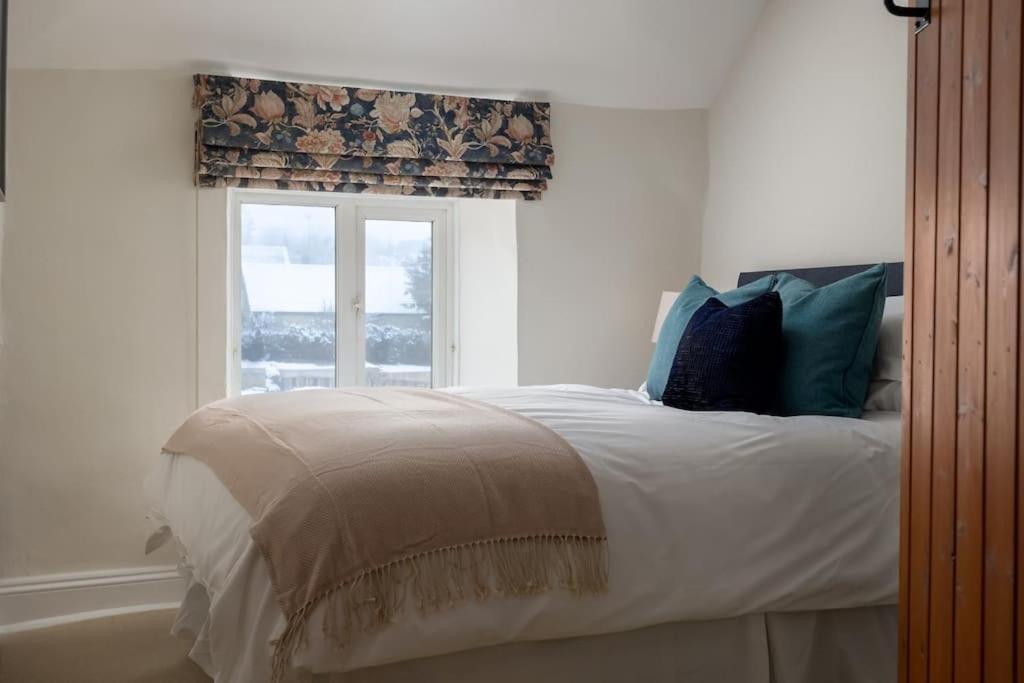 Charming 17Th Century Cotswold Cottage Adlestrop المظهر الخارجي الصورة